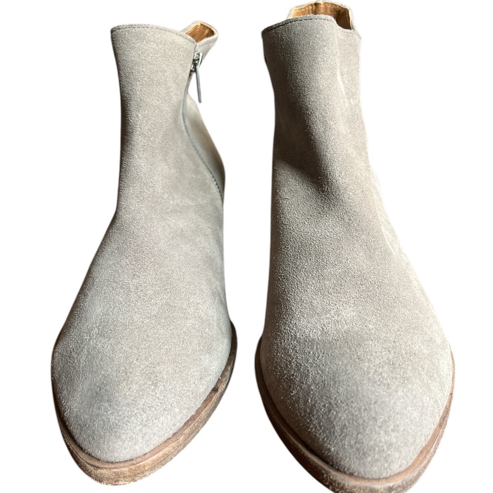 FRYE GRAY SUEDE ANKLE BOOTIES NEVER WORN - Picture 2 of 7